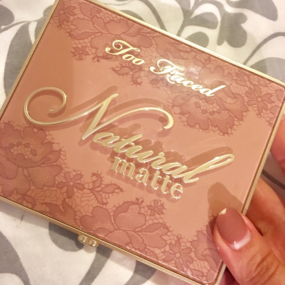 Too Faced Natural Mattes Eyeshadow Palette